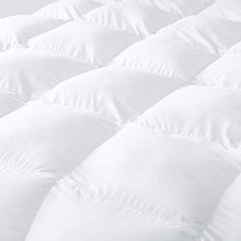 Load image into Gallery viewer, Luxurious 800 Thread Count HUNGARIAN GOOSE DOWN Comforter Duvet Insert - King / Cal King Size, 75 oz. Fill Weight, Premium Baffle Box, 100% Egyptian Cotton Cover (White)
