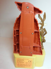 Load image into Gallery viewer, Pez 1998 Looney Tunes Wile E. Coyote Candy Hander
