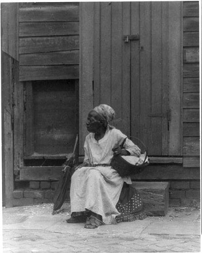 Photo: African American Woman on Step,Holding Basket,New Orleans,LA,c1925,Arnold Genthe