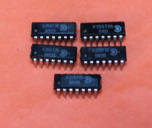 Load image into Gallery viewer, S.U.R. &amp; R Tools K155TL1 Analogue SN7413N, 7413PC, SN7413 IC/Microchip USSR 15 pcs
