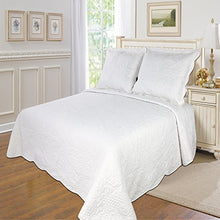 Load image into Gallery viewer, United Curtain Co Quinn Solid Quilt Set, Twin, White
