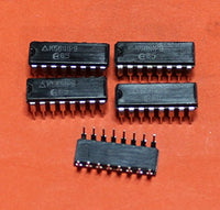 K561IR9 = CD4035A IC / Microchip USSR 30 pcs